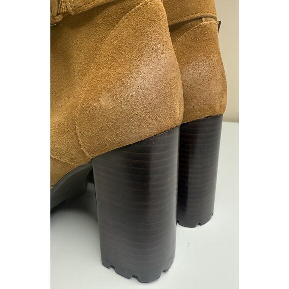 Charles David Gimmick Heeled Combat Boot Womens 10M Wheat Nubuck Leather Zip - Picture 8 of 11